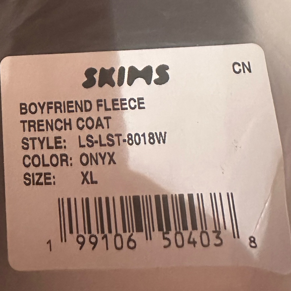 Skims Boyfriend Fleece Trench Coat in Onyx - Picture 8 of 8